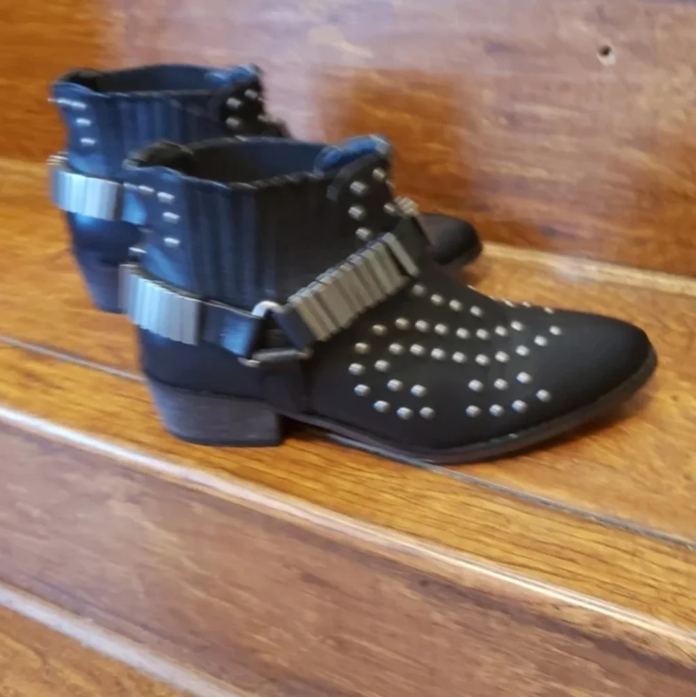 Tennis Black Silver Buckle Stud Boots Shoes Size EU38 US 7.5